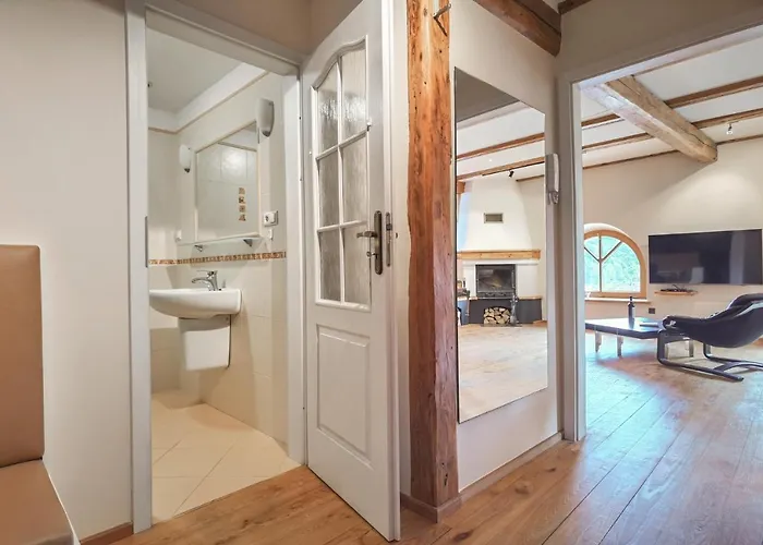 Duzy Duszniki-zdroj דוז'ניקי ז'דרוז'